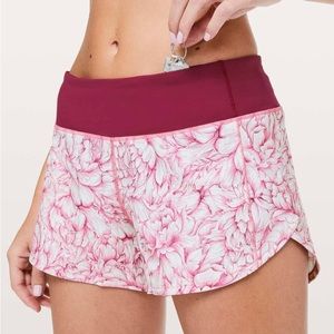 Lululemon Speed Up Shorts 4” Long Size 4 Floral Bloom White Star Ruby/Star Ruby